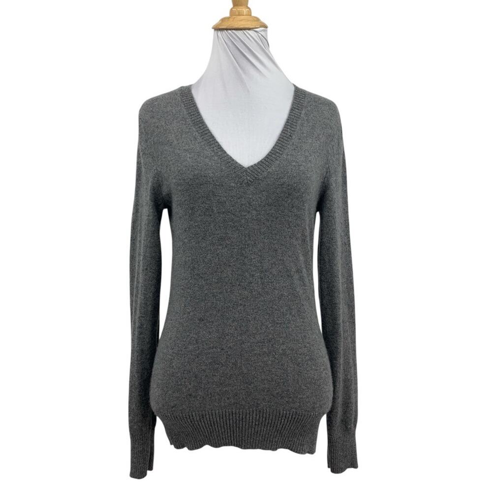 Saks Fifth Avenue Sweater Womens M Medium Overcast Cashmere Knit V Neck Pullover